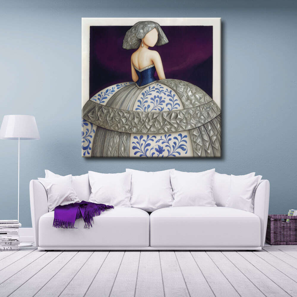 Menina con fondo morado y malva