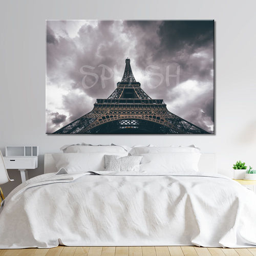Cuadro de la Torre Eiffel y nubes