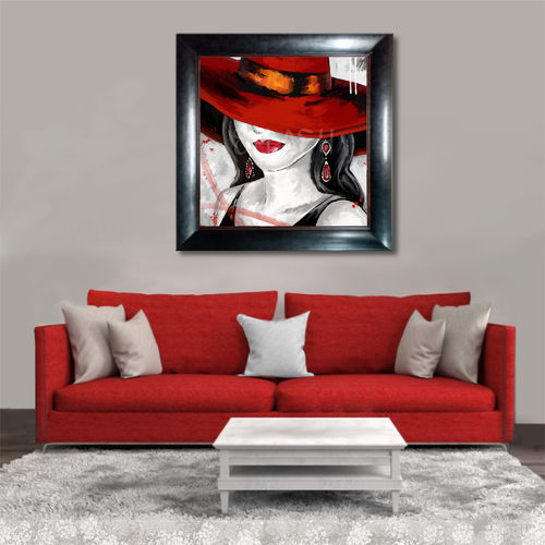 Lady picture with a hat with frame