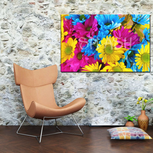 Cuadro de flores impreso en lienzo con margaritas de colores llamativos